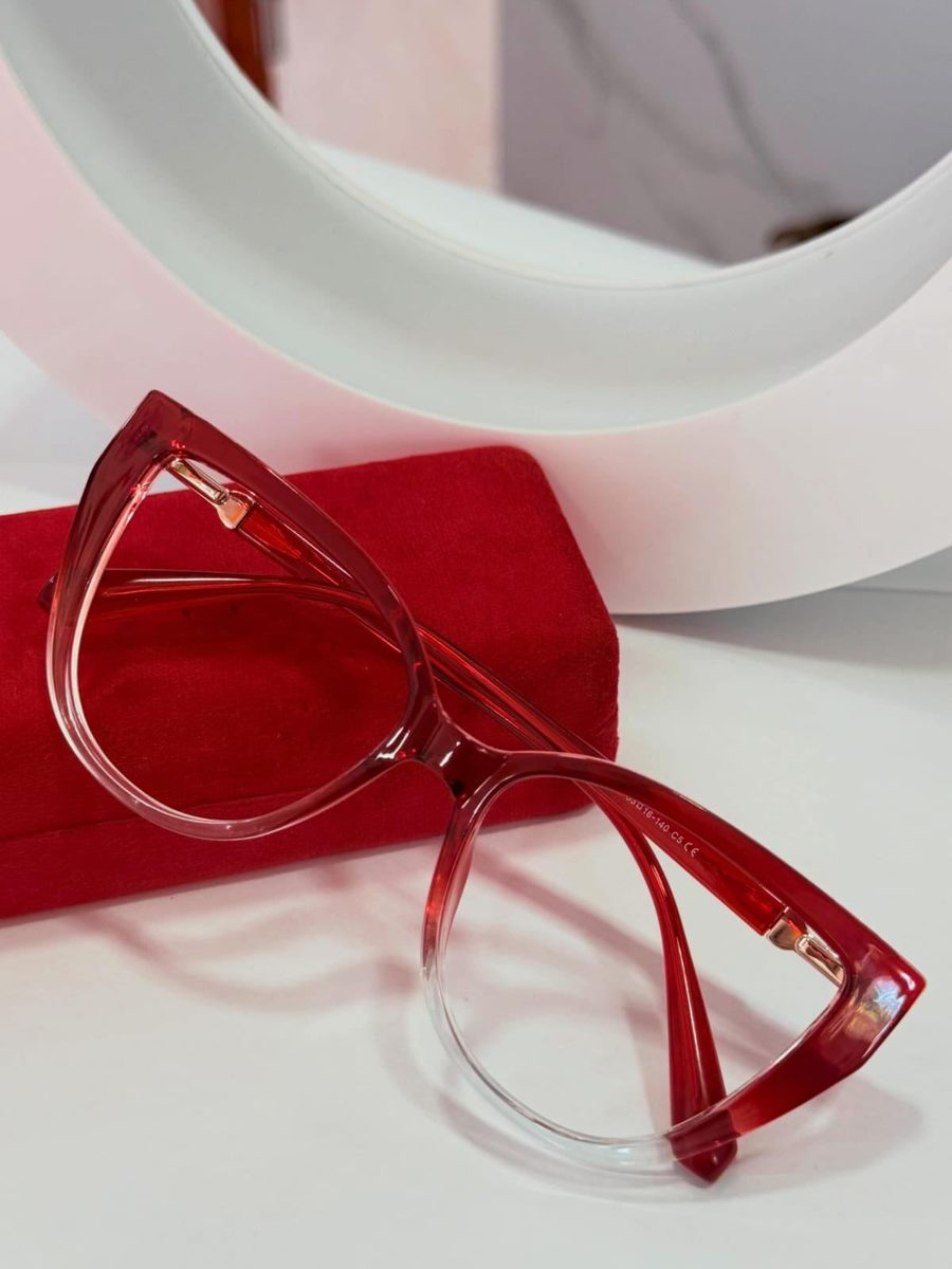 Aro cat-eye rojo Victoria Eyewear — Ref. VE-113